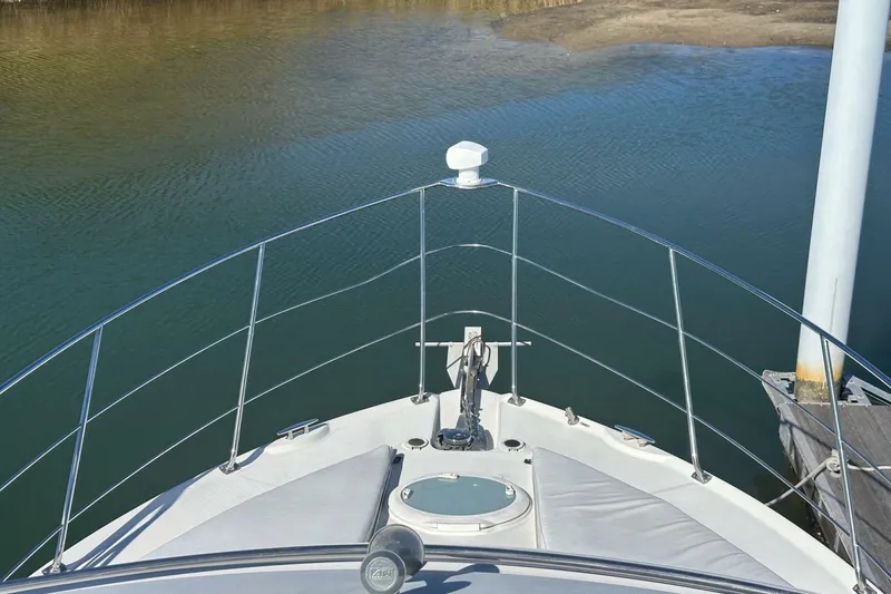 Slide: The Image of Carver Yachts 360 Sport Sedan 2005 - 6953632