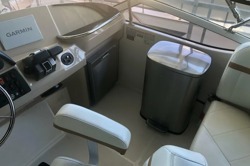 Slide: The Image of Carver Yachts 41 Cockpit Motor Yacht 2005 - 7239272