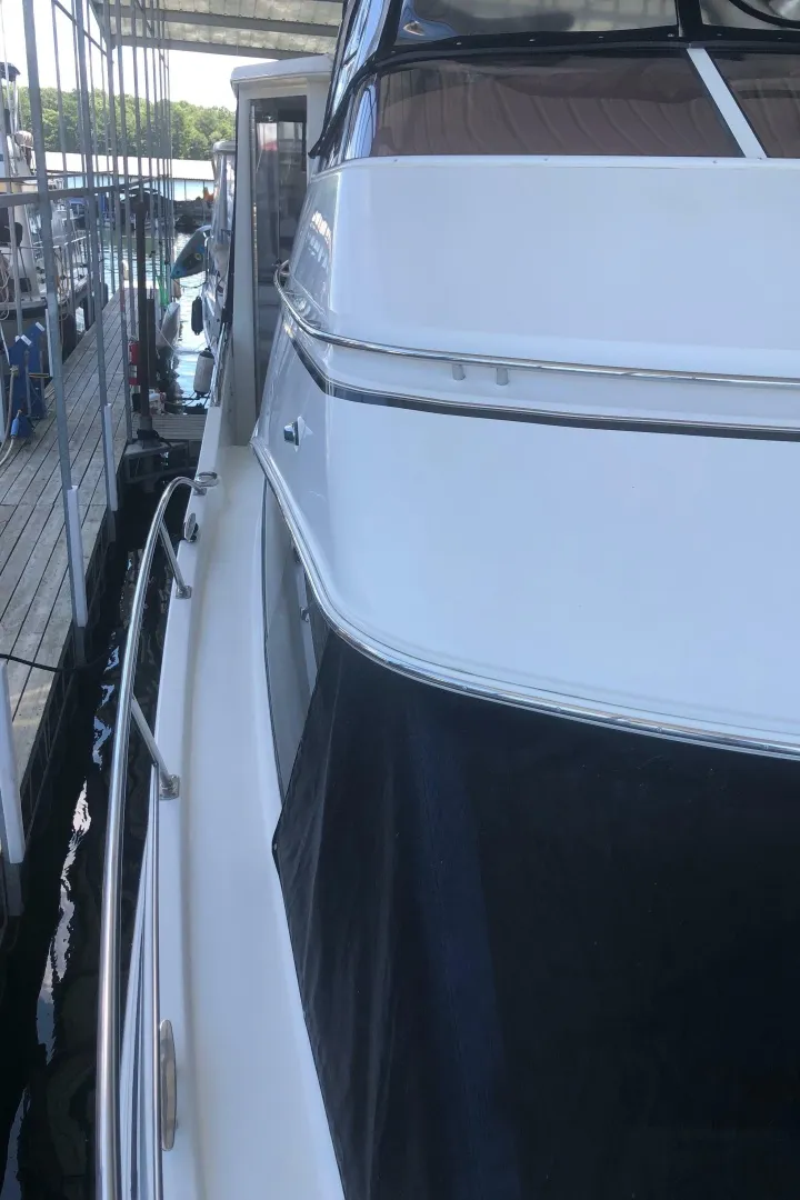 Slide: The Image of Carver Yachts 41 Cockpit Motor Yacht 2005 - 7239238