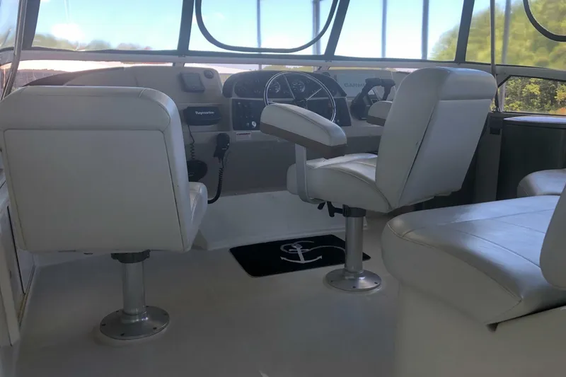 Slide: The Image of Carver Yachts 41 Cockpit Motor Yacht 2005 - 6953736