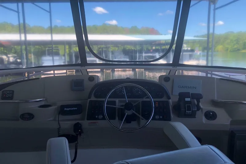 Slide: The Image of Carver Yachts 41 Cockpit Motor Yacht 2005 - 6953758
