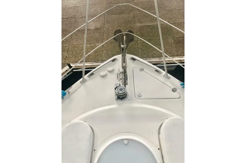 Slide: The Image of Carver Yachts 444 Cockpit Motor Yacht 2005 - 6953743