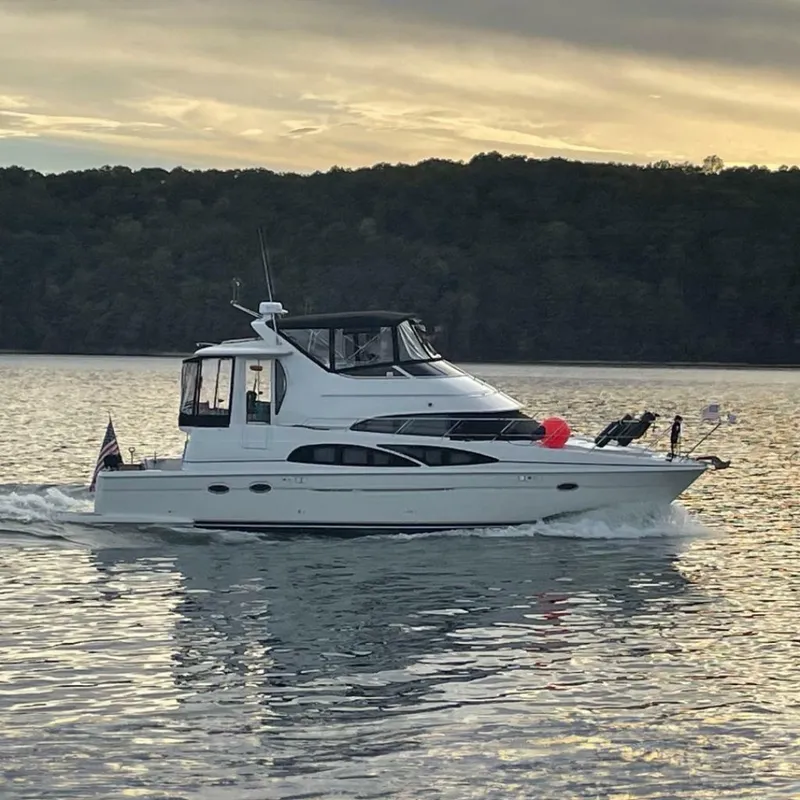 The Image of Carver Yachts 444 Cockpit Motor Yacht 2005 - 6903248