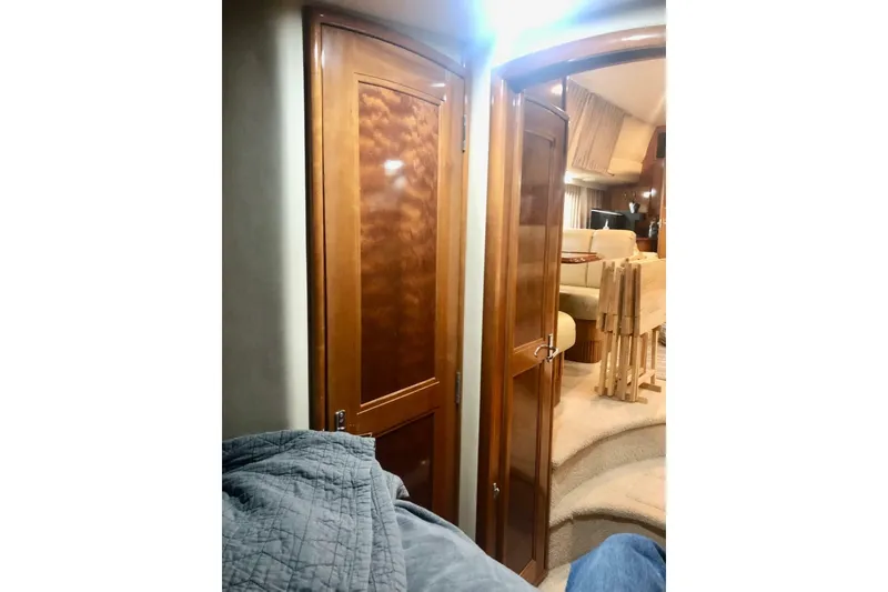 Slide: The Image of Carver Yachts 444 Cockpit Motor Yacht 2005 - 6953874
