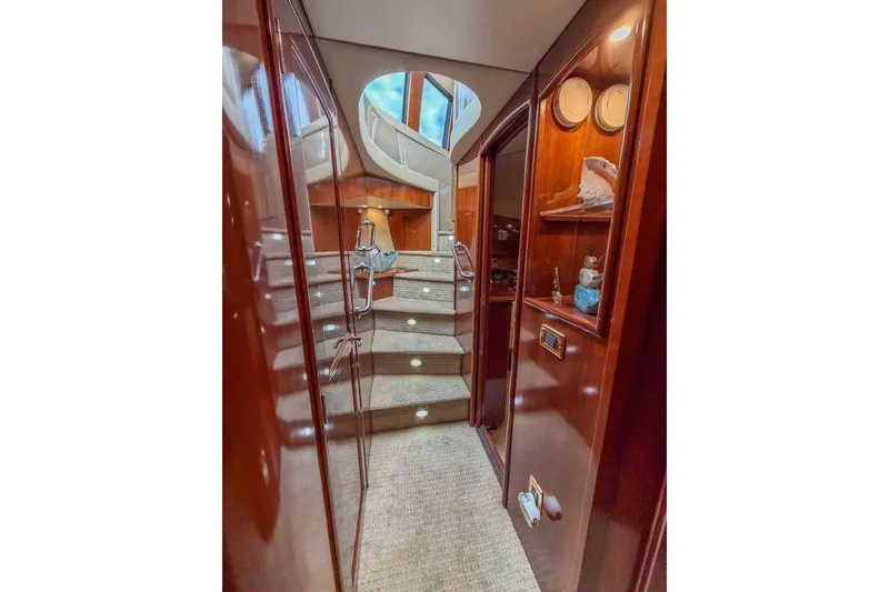 Slide: The Image of Carver Yachts 56 Voyager 2005 - 6953726
