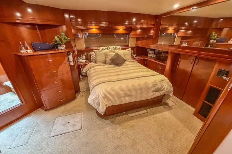 Slide: The Image of Carver Yachts 56 Voyager 2005 - 6953737