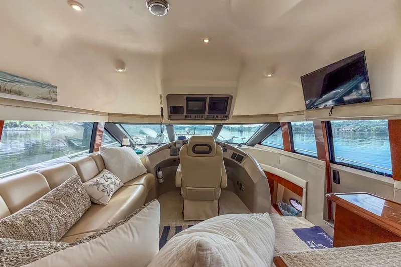 Slide: The Image of Carver Yachts 56 Voyager 2005 - 6953770