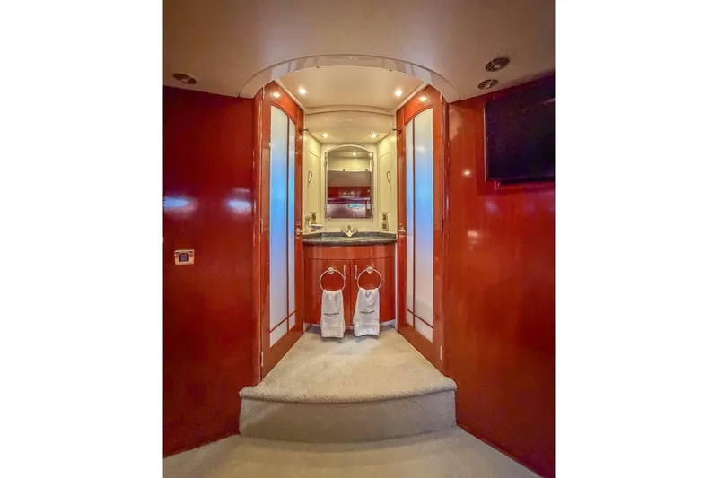 Slide: The Image of Carver Yachts 570 Voyager Pilothouse 2005 - 6987751
