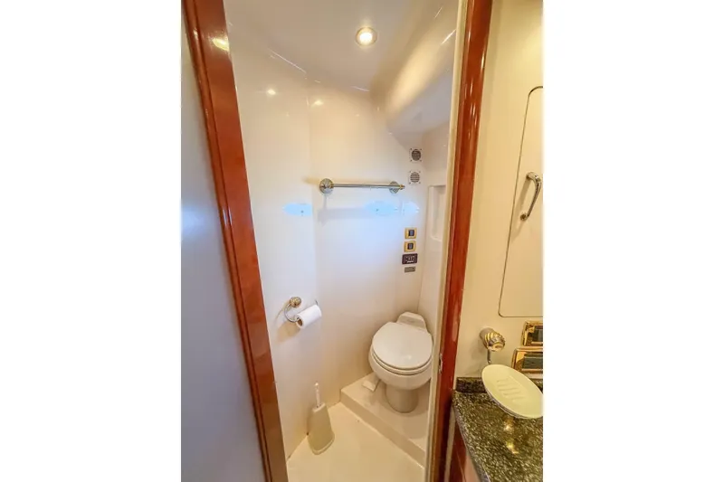 Slide: The Image of Carver Yachts 570 Voyager Pilothouse 2005 - 7239341