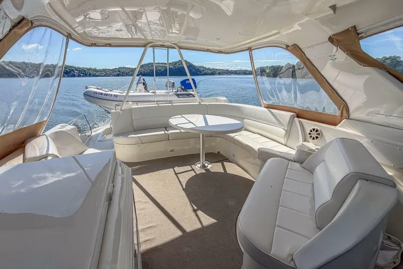 Slide: The Image of Carver Yachts 570 Voyager Pilothouse 2005 - 7538233