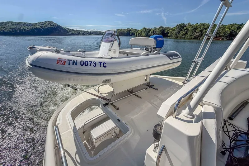 Slide: The Image of Carver Yachts 570 Voyager Pilothouse 2005 - 6987462