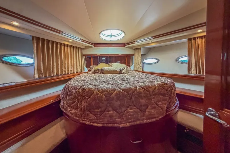 Slide: The Image of Carver Yachts 570 Voyager Pilothouse 2005 - 7239352