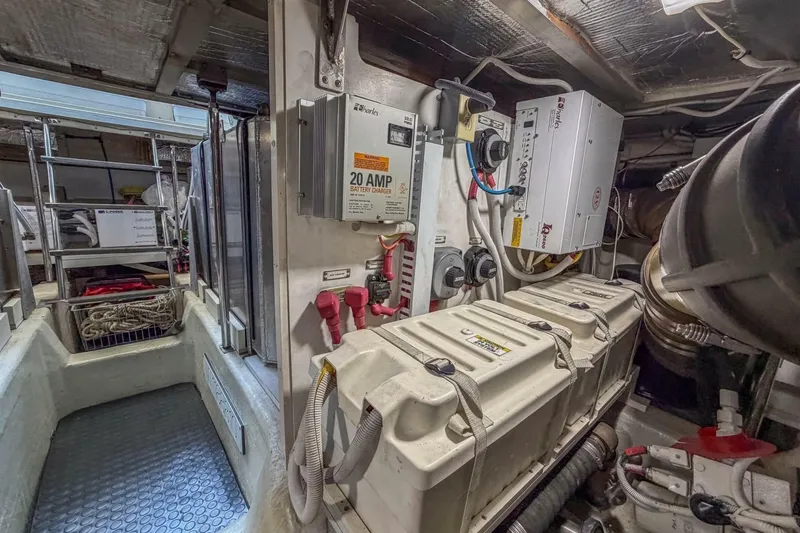 Slide: The Image of Carver Yachts 570 Voyager Pilothouse 2005 - 7239384