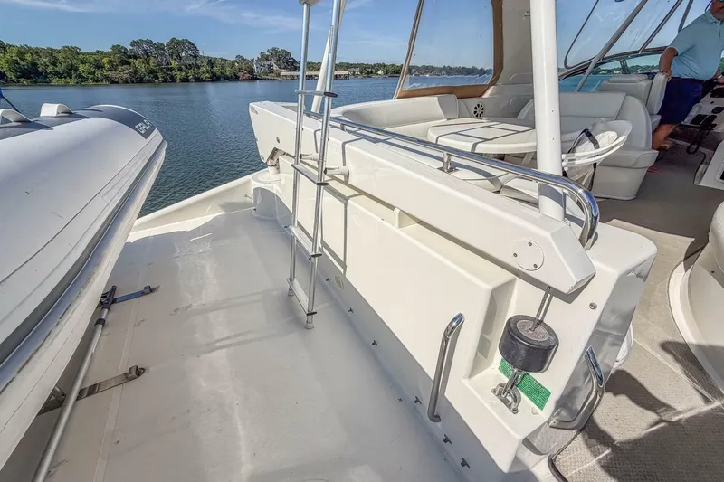 Slide: The Image of Carver Yachts 570 Voyager Pilothouse 2005 - 7239293