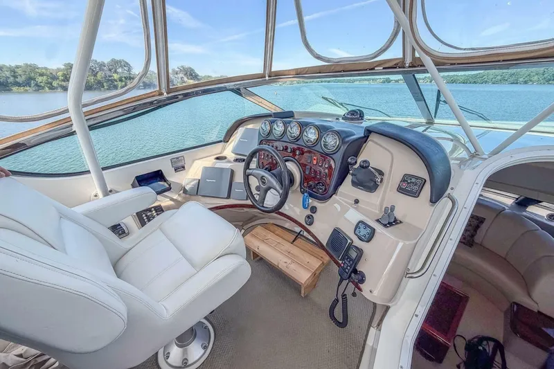 Slide: The Image of Carver Yachts 570 Voyager Pilothouse 2005 - 7239283