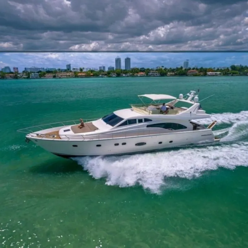 The Image of Ferretti 680 2005 - 7392426