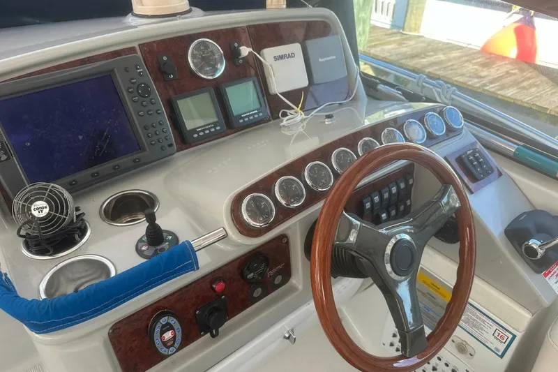 Slide: The Image of Formula 37 Performance Cruiser 2005 - 7239455
