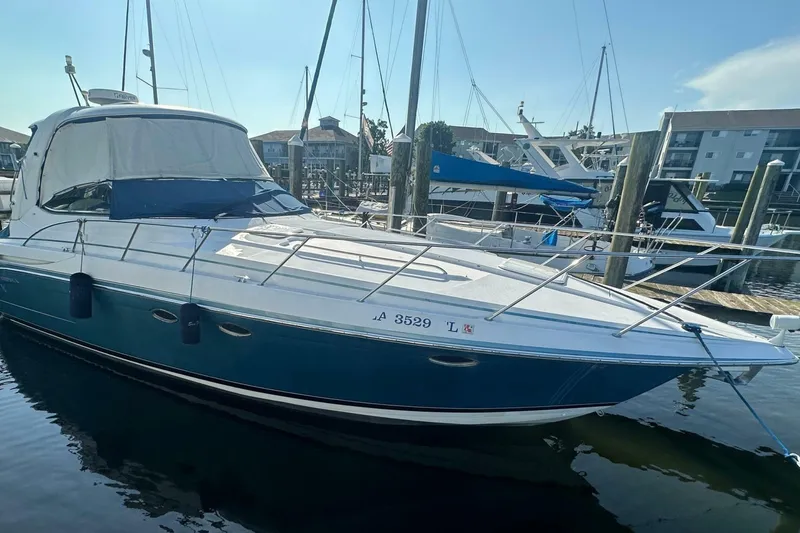 The Image of Formula 37 Performance Cruiser 2005 - 7239440