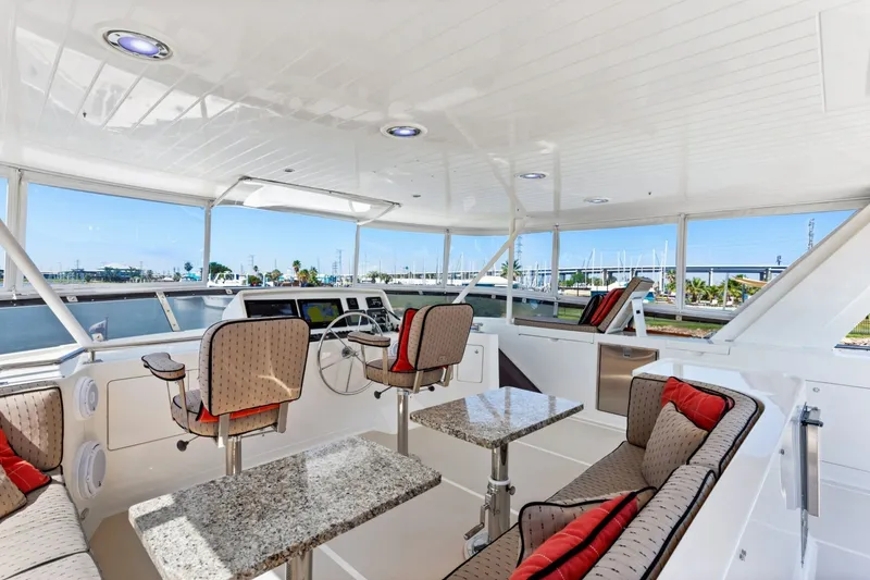 Slide: The Image of Offshore 66 Pilot House 2005 - 6954260