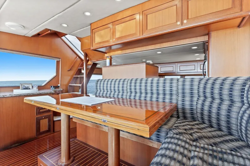 Slide: The Image of Offshore 66 Pilot House 2005 - 6954220