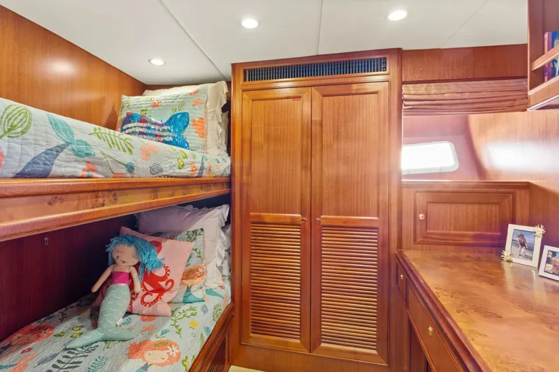 Slide: The Image of Offshore 66 Pilot House 2005 - 7392891