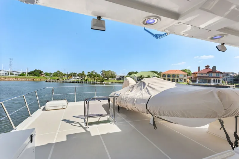 Slide: The Image of Offshore 66 Pilot House 2005 - 7392897