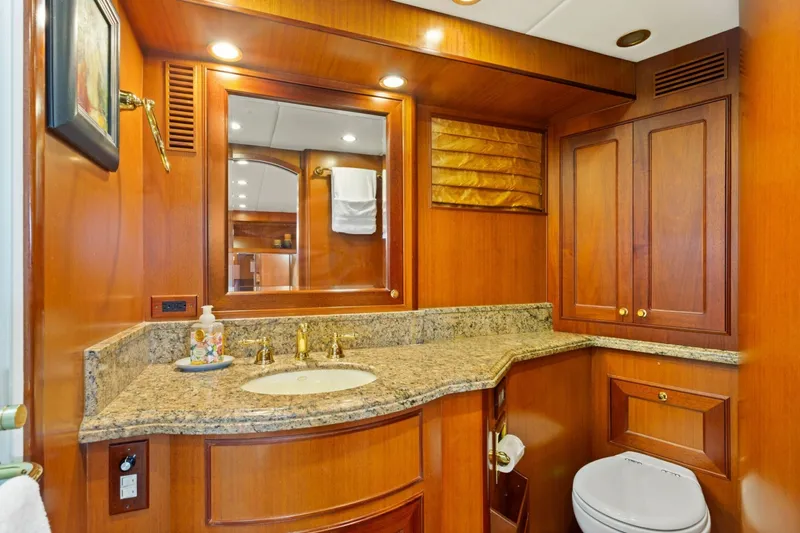 Slide: The Image of Offshore 66 Pilot House 2005 - 6954236