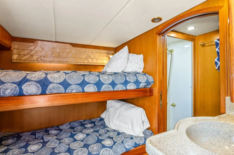Slide: The Image of Offshore 66 Pilot House 2005 - 7392963