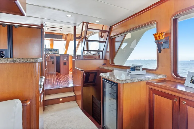 Slide: The Image of Offshore 66 Pilot House 2005 - 6954186