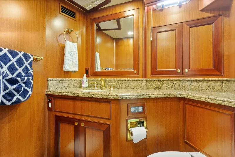 Slide: The Image of Offshore 66 Pilot House 2005 - 7392886