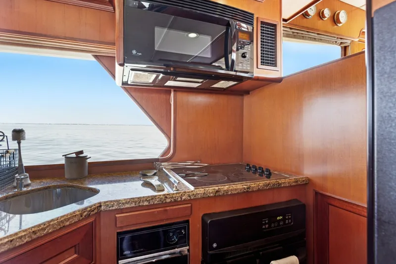 Slide: The Image of Offshore 66 Pilot House 2005 - 6954197