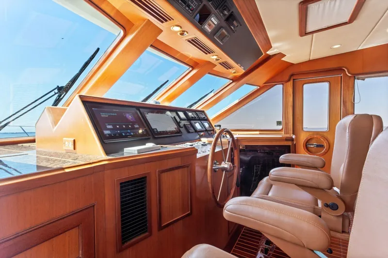 Slide: The Image of Offshore 66 Pilot House 2005 - 6954217