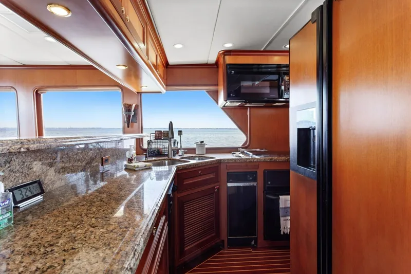 Slide: The Image of Offshore 66 Pilot House 2005 - 6954188