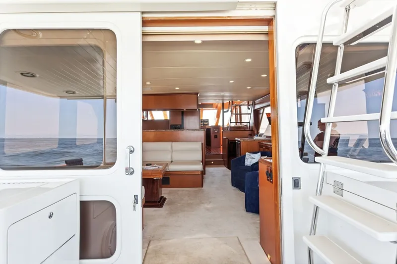 Slide: The Image of Offshore 66 Pilot House 2005 - 6954166