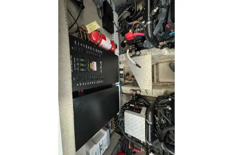 Slide: The Image of Sea Ray 360 Sundancer 2005 - 6954512