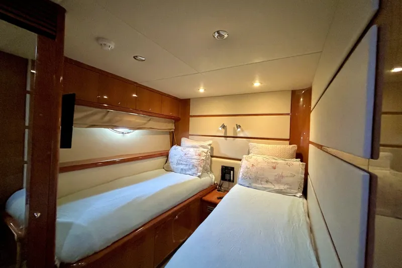 Slide: The Image of Sunseeker 75 Yacht 2005 - 7393024