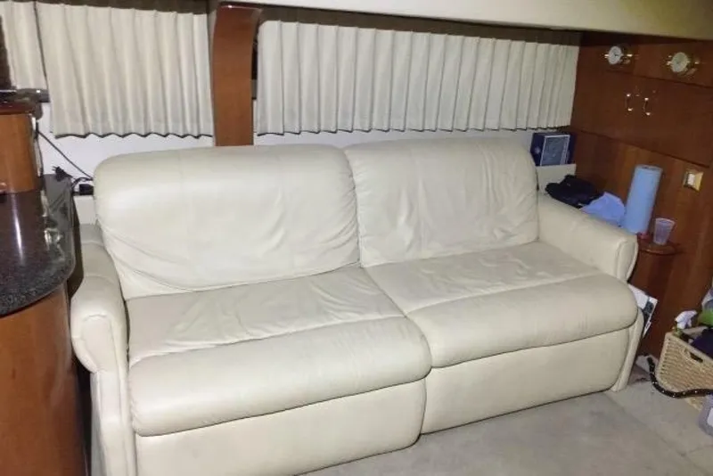 Slide: The Image of Carver Yachts 420 Mariner 2004 - 6906327