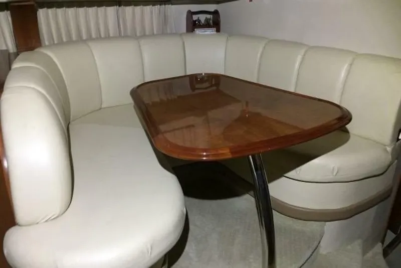 Slide: The Image of Carver Yachts 420 Mariner 2004 - 6906329