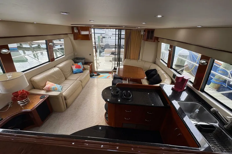 Slide: The Image of Carver Yachts 560 Voyager 2004 - 7240485