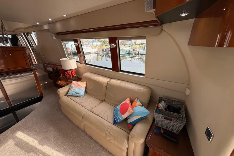 Slide: The Image of Carver Yachts 560 Voyager 2004 - 6954908