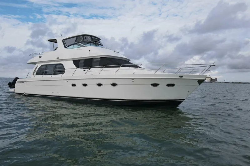 Slide: The Image of Carver Yachts 560 Voyager 2004 - 7240277