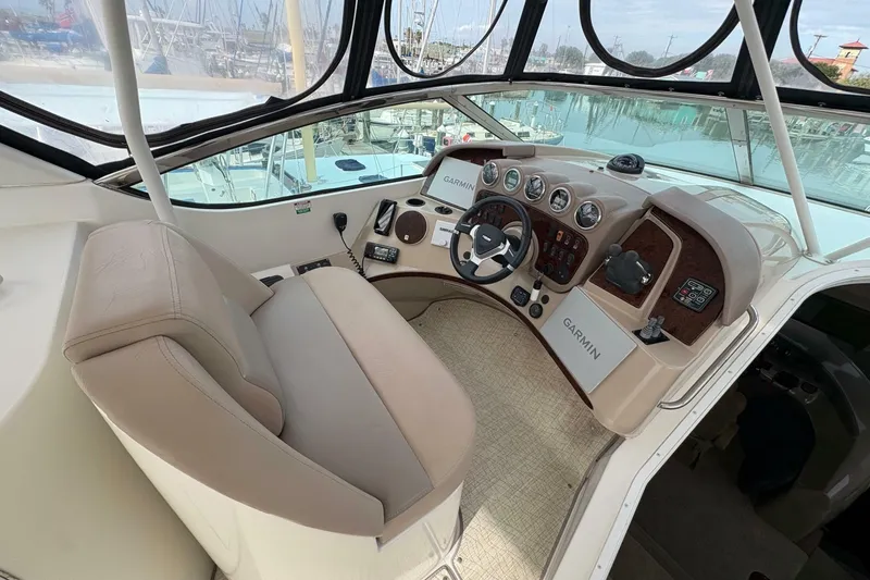 Slide: The Image of Carver Yachts 560 Voyager 2004 - 6954710