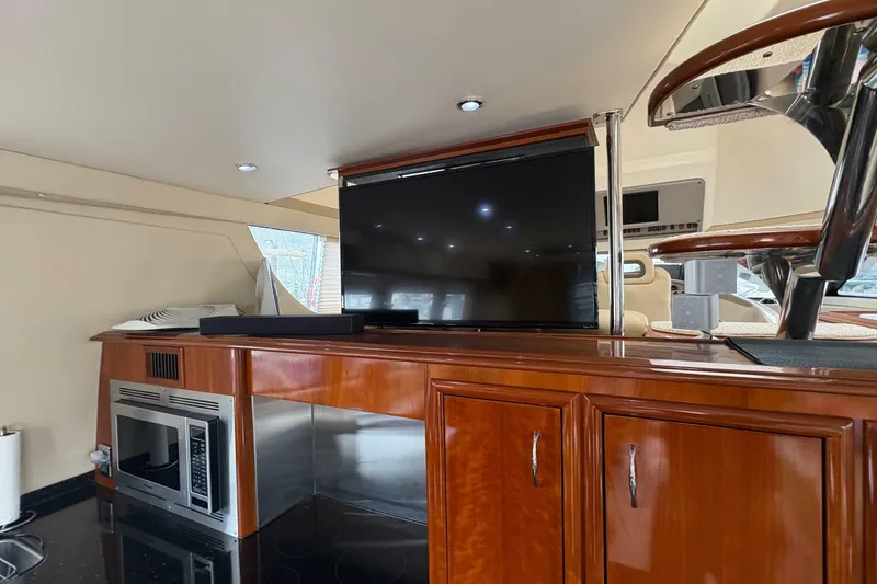 Slide: The Image of Carver Yachts 560 Voyager 2004 - 6954640