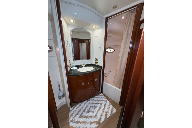 Slide: The Image of Carver Yachts 560 Voyager 2004 - 6954775