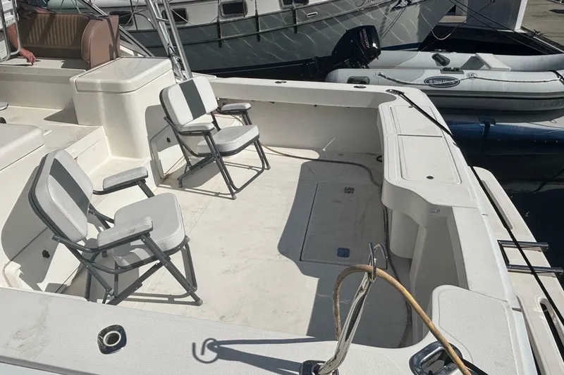 Slide: The Image of Luhrs 32 Open 2004 - 6954747