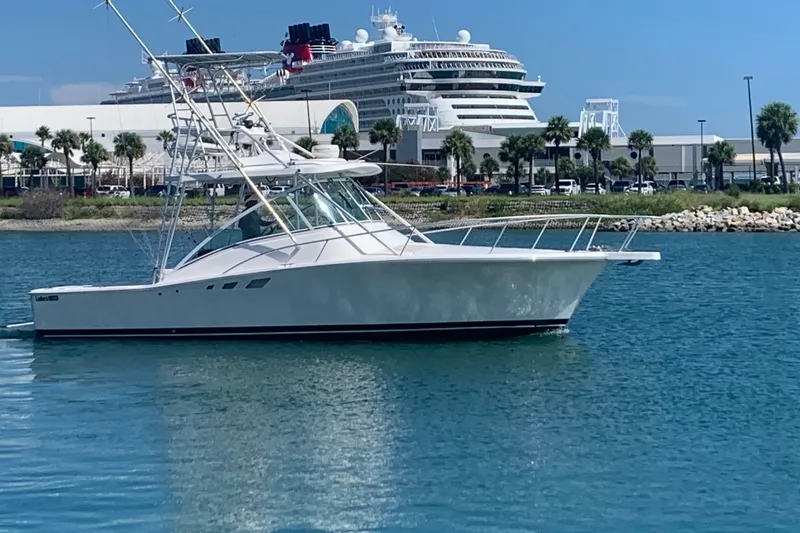 The Image of Luhrs 32 Open 2004 - 7240355