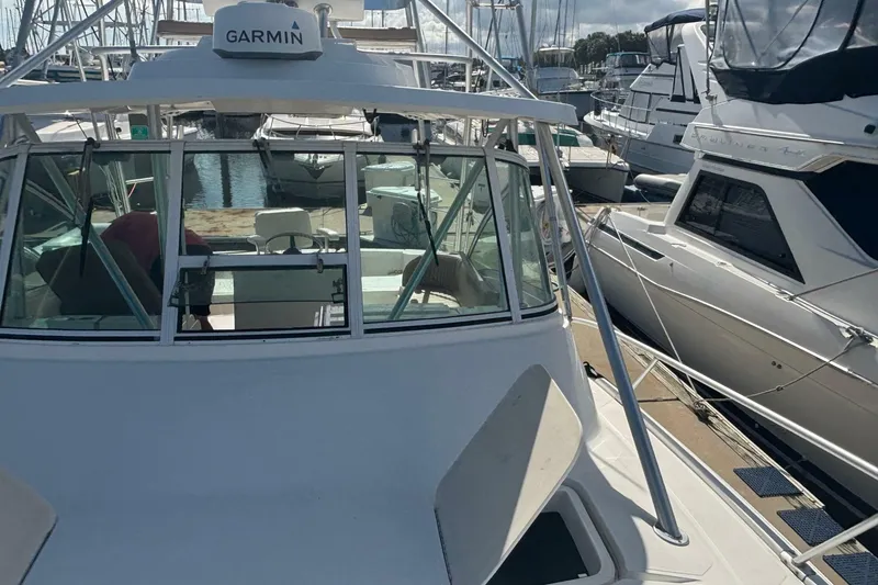 Slide: The Image of Luhrs 32 Open 2004 - 7240369