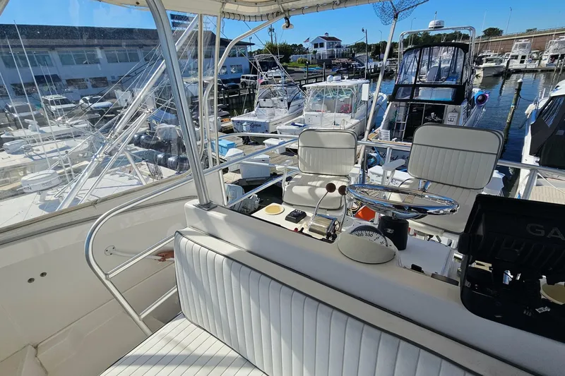 Slide: The Image of Luhrs 34 Convertible 2004 - 7240449