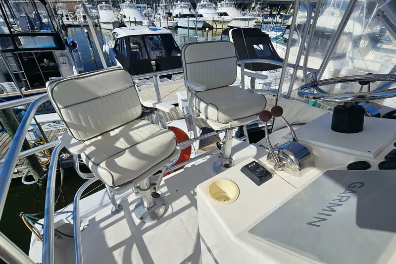 Slide: The Image of Luhrs 34 Convertible 2004 - 6954784