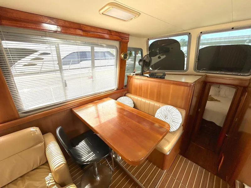 Slide: The Image of Mainship 400 Trawler 2004 - 6954933